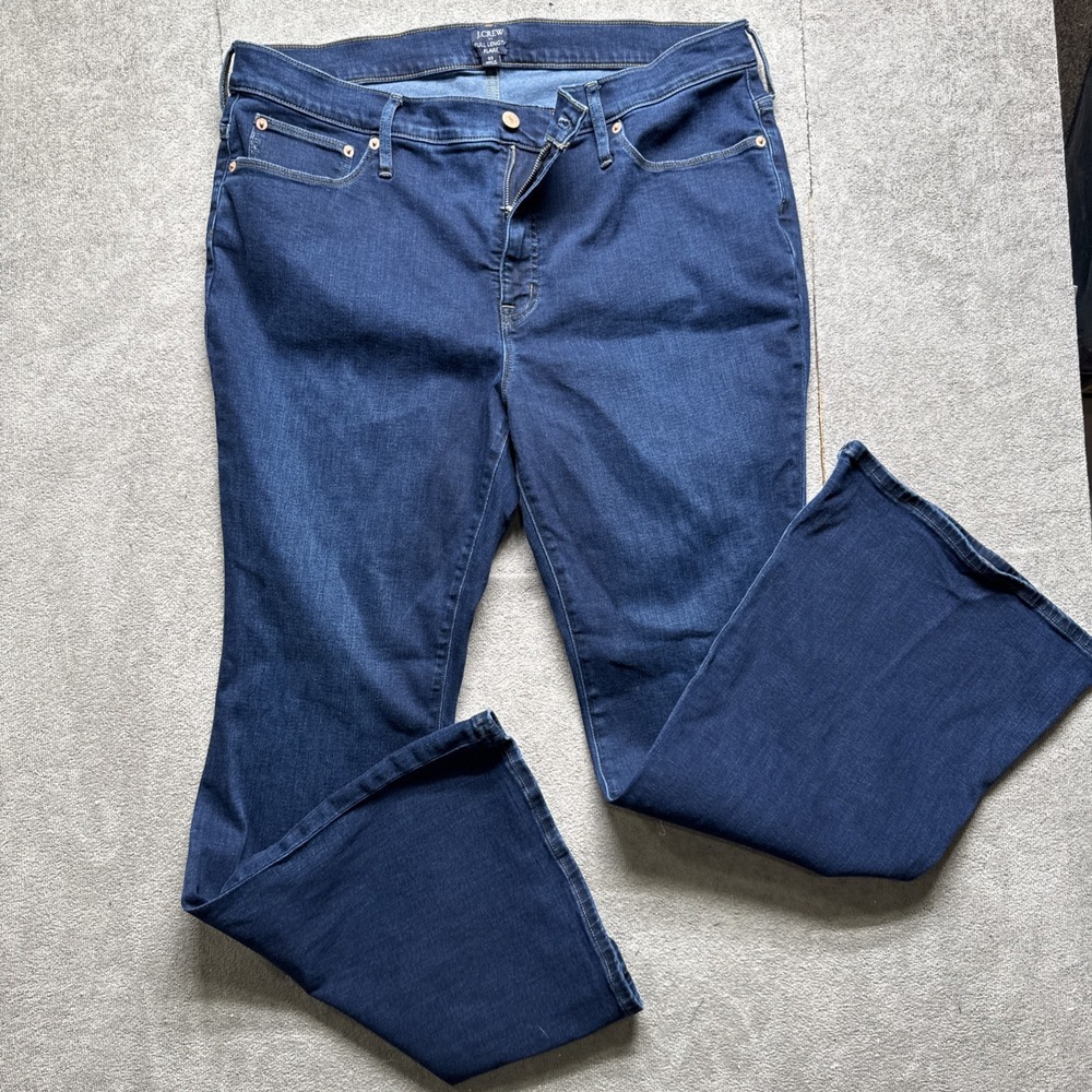 J Crew Full Length Flare Jeans Womens 33 Signature Stretch‎ High Rise Denim
